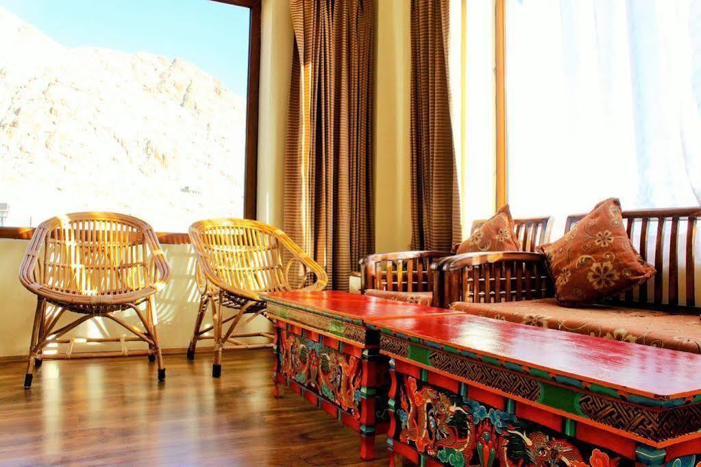 Himalayan Residency Ladakh Hotel Лех Екстериор снимка