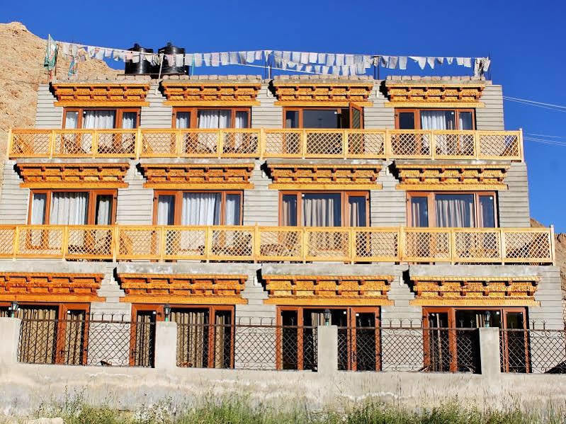 Himalayan Residency Ladakh Hotel Лех Екстериор снимка
