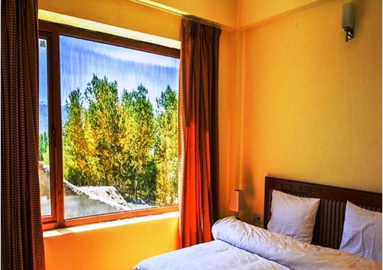 Himalayan Residency Ladakh Hotel Лех Екстериор снимка
