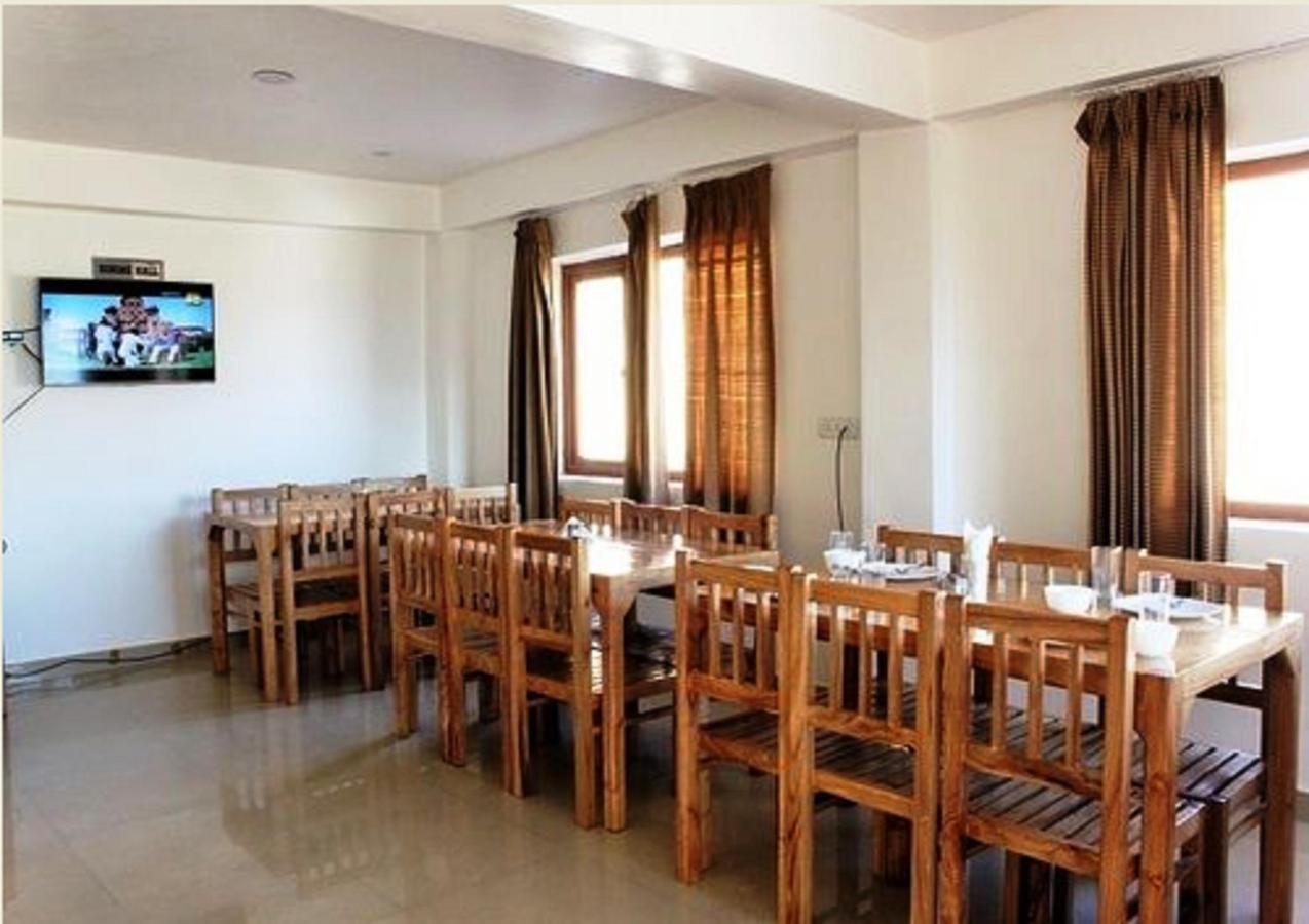 Himalayan Residency Ladakh Hotel Лех Екстериор снимка